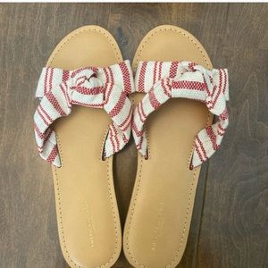 american eagle sandals